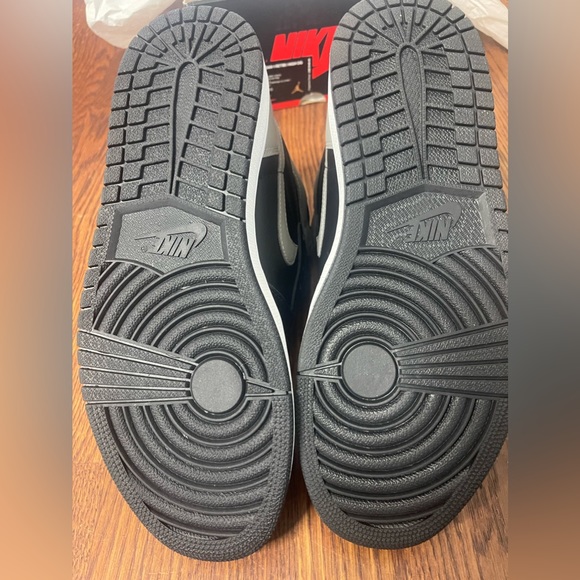 New Nike Air Jordan 1 Retro OG High Shadow - Picture 6 of 9